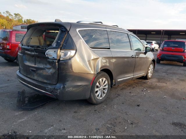 Photo 3 VIN: 2C4RC1BG5JR142706 - CHRYSLER PACIFICA 