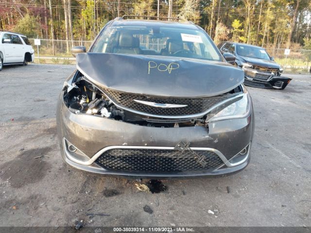 Photo 5 VIN: 2C4RC1BG5JR142706 - CHRYSLER PACIFICA 