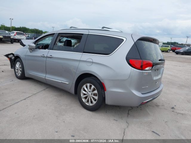 Photo 2 VIN: 2C4RC1BG5JR217310 - CHRYSLER PACIFICA 