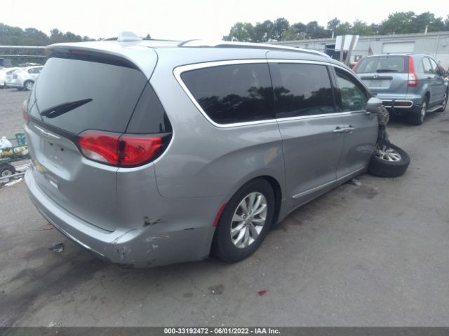 Photo 3 VIN: 2C4RC1BG5JR253837 - CHRYSLER PACIFICA 