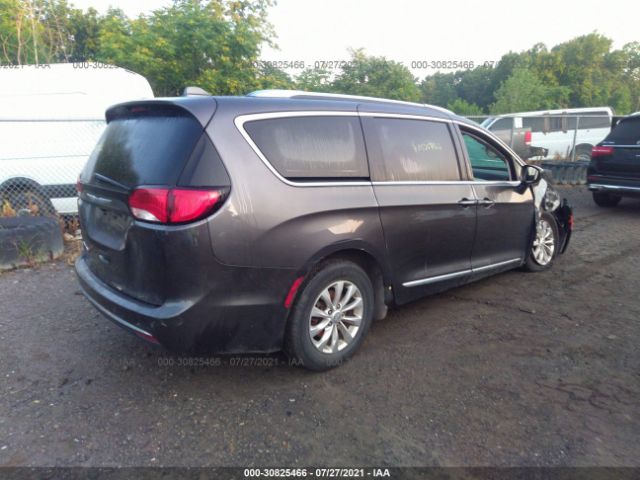 Photo 3 VIN: 2C4RC1BG5JR261226 - CHRYSLER PACIFICA 