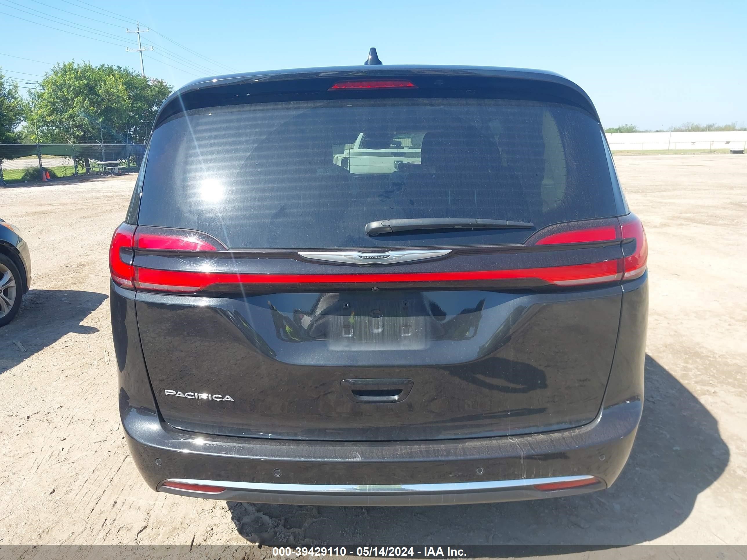 Photo 15 VIN: 2C4RC1BG5PR532746 - CHRYSLER PACIFICA 