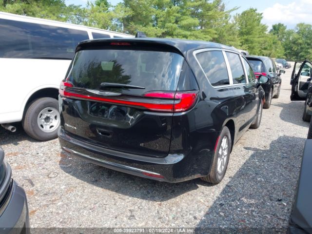 Photo 3 VIN: 2C4RC1BG5RR186555 - CHRYSLER PACIFICA 