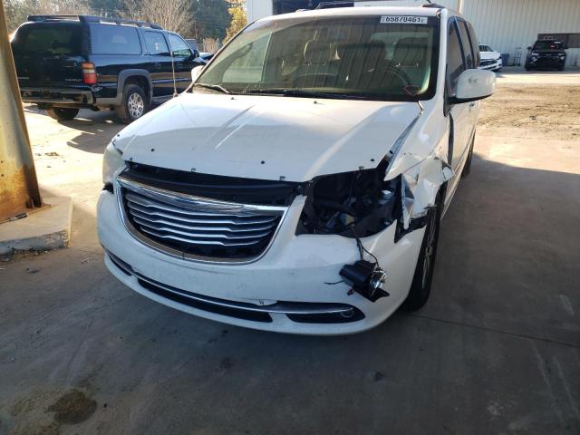 Photo 8 VIN: 2C4RC1BG6CR331061 - CHRYSLER TOWN &AMP COU 