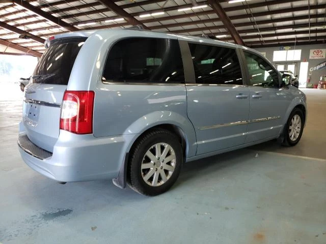 Photo 2 VIN: 2C4RC1BG6DR510332 - CHRYSLER TOWN & COU 