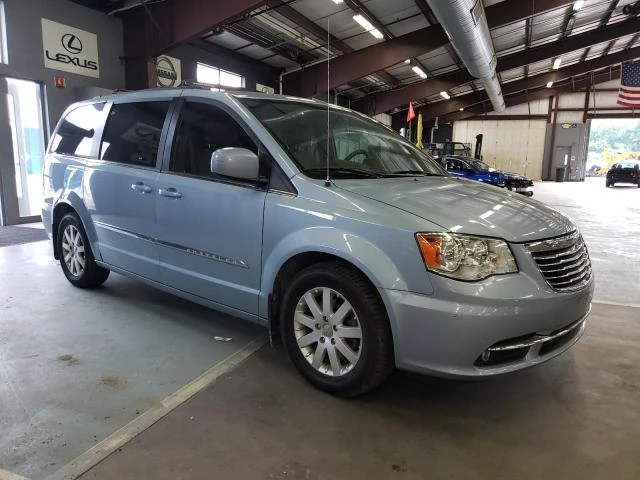 Photo 3 VIN: 2C4RC1BG6DR510332 - CHRYSLER TOWN & COU 