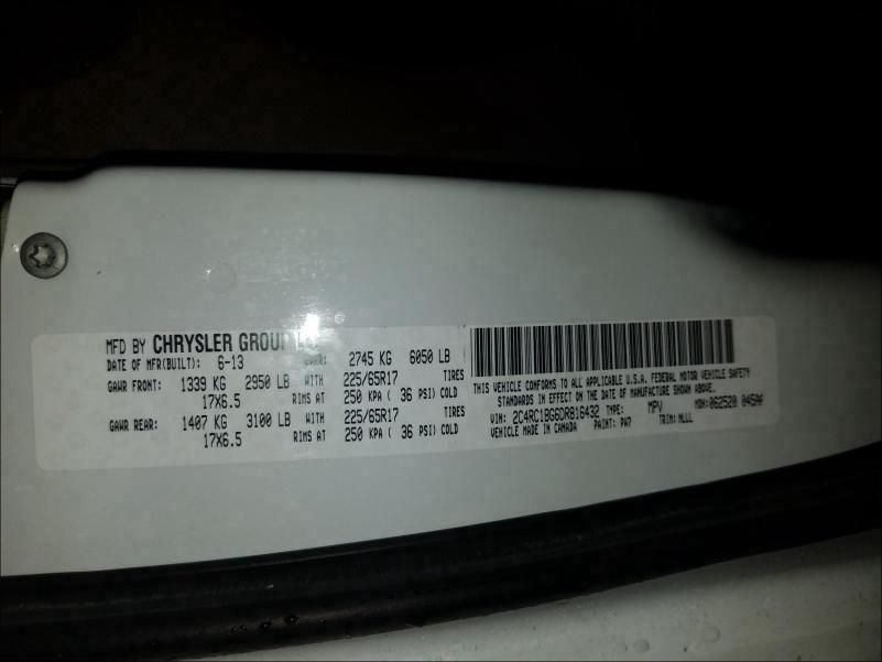 Photo 9 VIN: 2C4RC1BG6DR816432 - CHRYSLER TOWN &AMP COU 