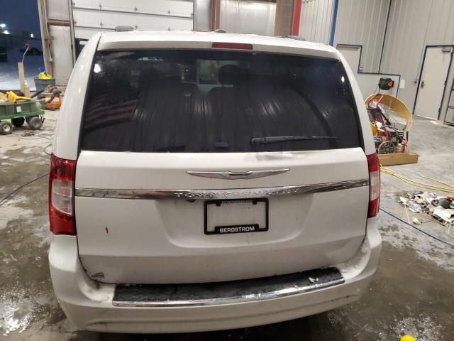 Photo 5 VIN: 2C4RC1BG6ER112393 - CHRYSLER TOWN & COU 