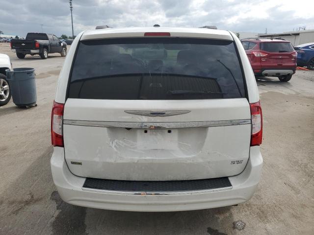 Photo 5 VIN: 2C4RC1BG6ER132076 - CHRYSLER TOWN & COU 