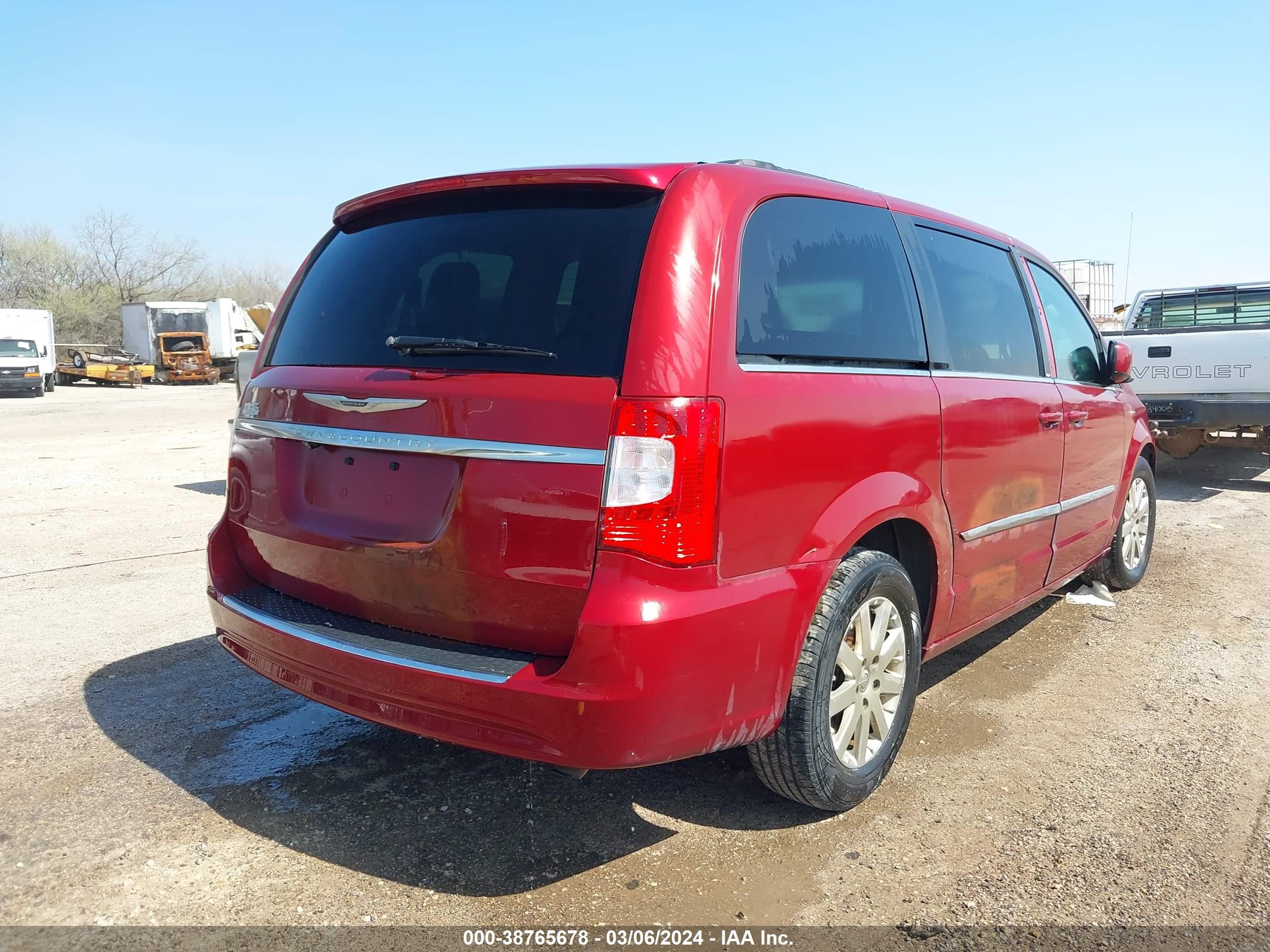 Photo 3 VIN: 2C4RC1BG6ER294225 - CHRYSLER TOWN & COUNTRY 