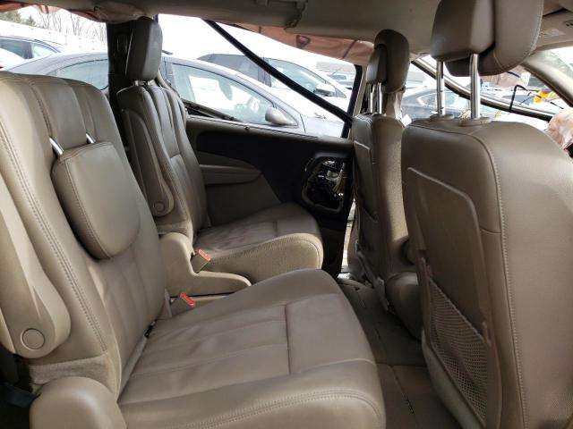 Photo 10 VIN: 2C4RC1BG6ER338689 - CHRYSLER TOWN & COU 