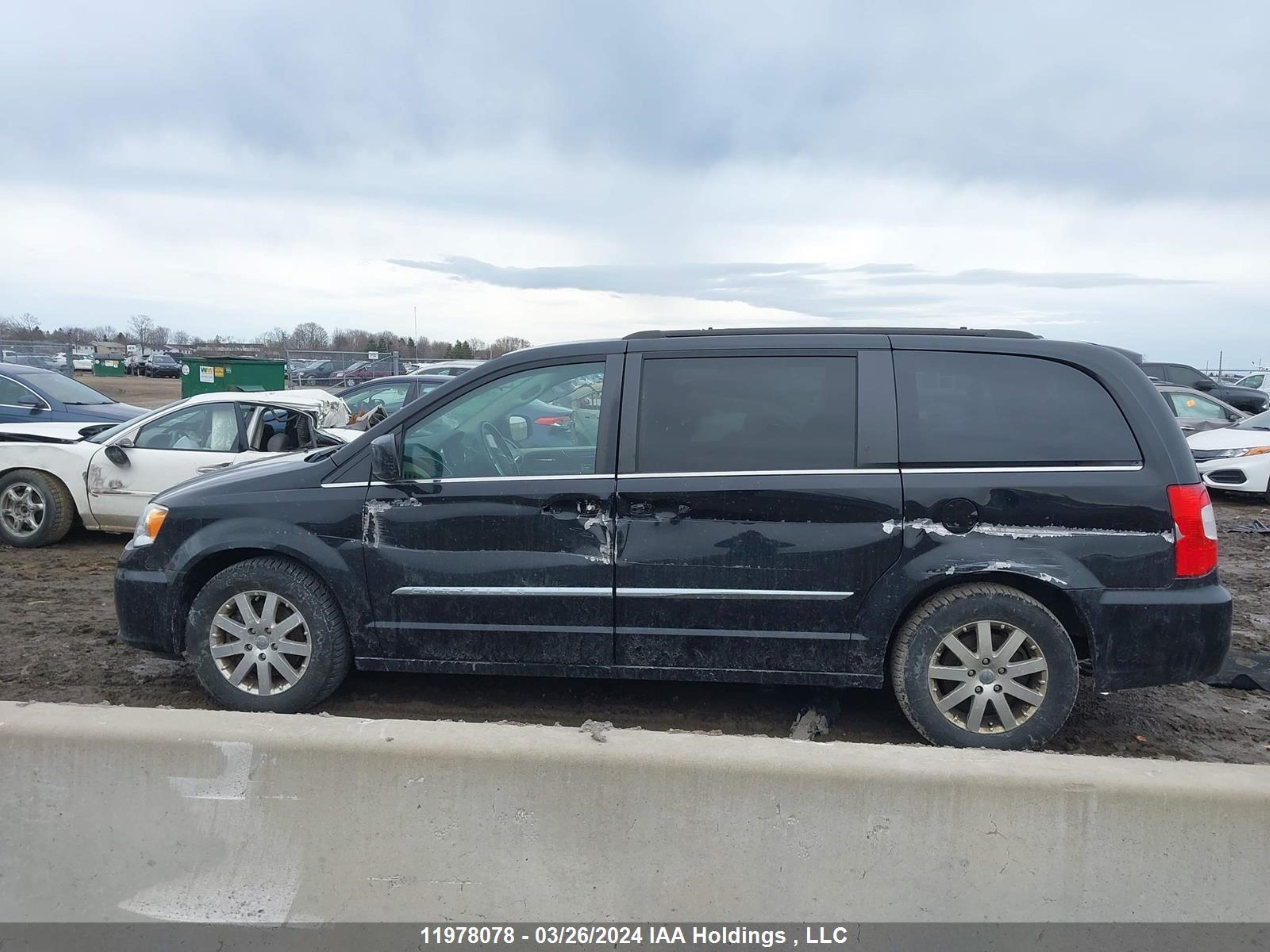 Photo 13 VIN: 2C4RC1BG6ER351619 - CHRYSLER TOWN & COUNTRY 