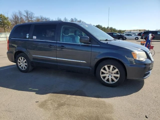 Photo 3 VIN: 2C4RC1BG6ER373507 - CHRYSLER TOWN & COU 