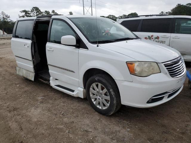 Photo 3 VIN: 2C4RC1BG6ER384443 - CHRYSLER TOWN & COU 