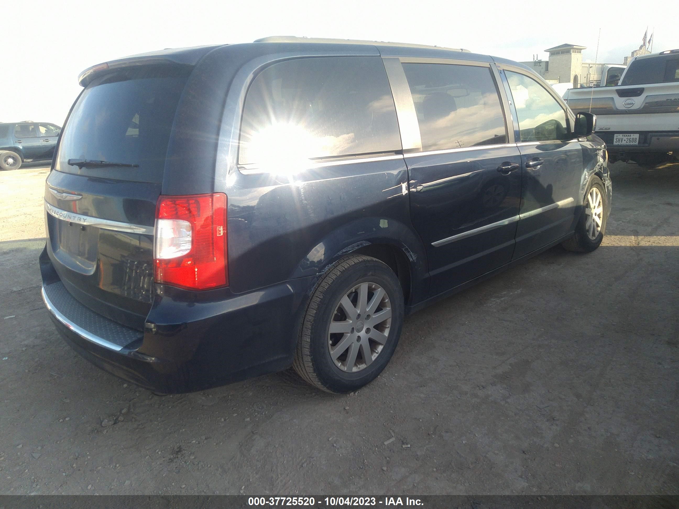 Photo 3 VIN: 2C4RC1BG6ER398147 - CHRYSLER TOWN & COUNTRY 