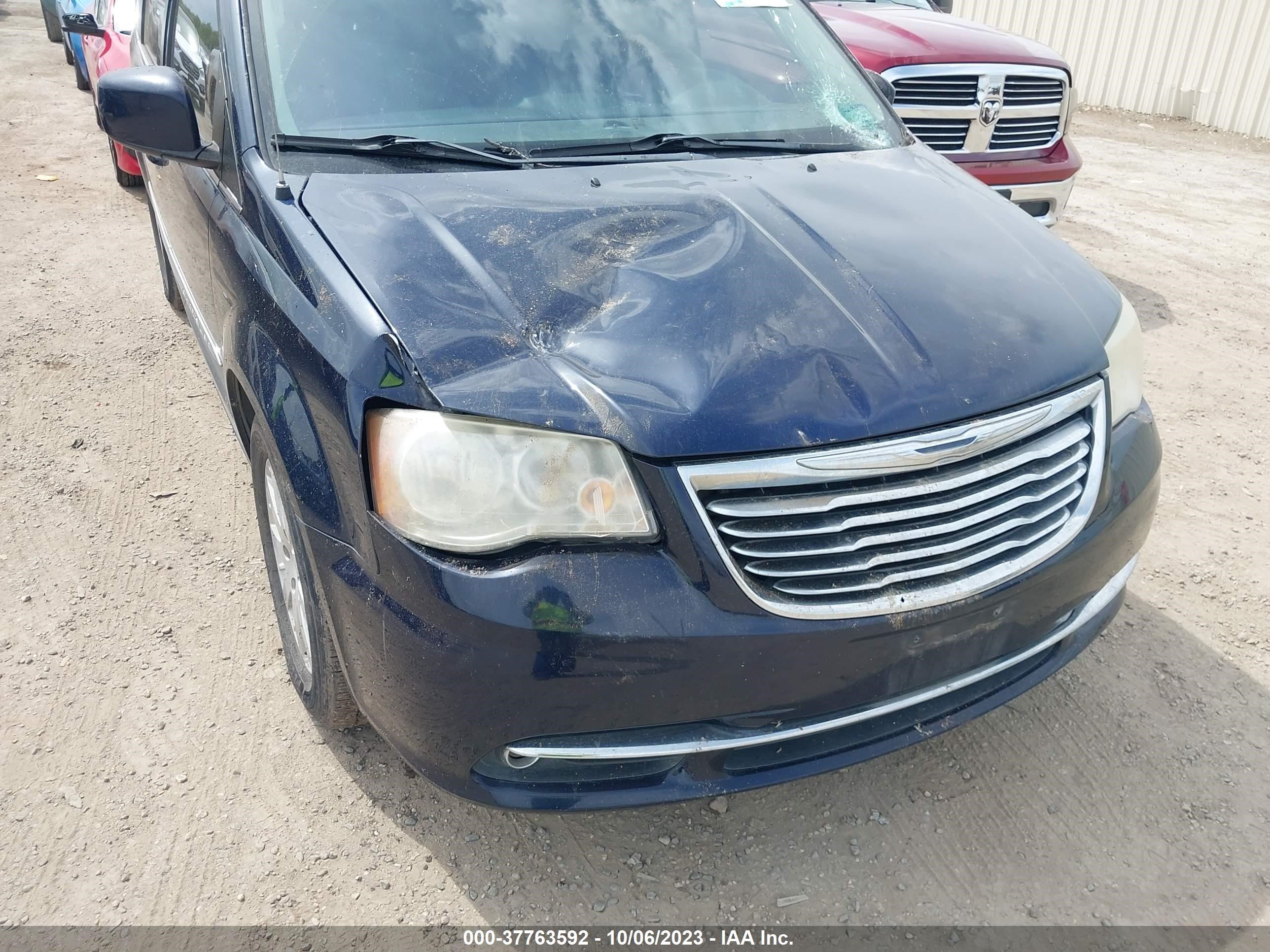 Photo 5 VIN: 2C4RC1BG6ER438372 - CHRYSLER TOWN & COUNTRY 