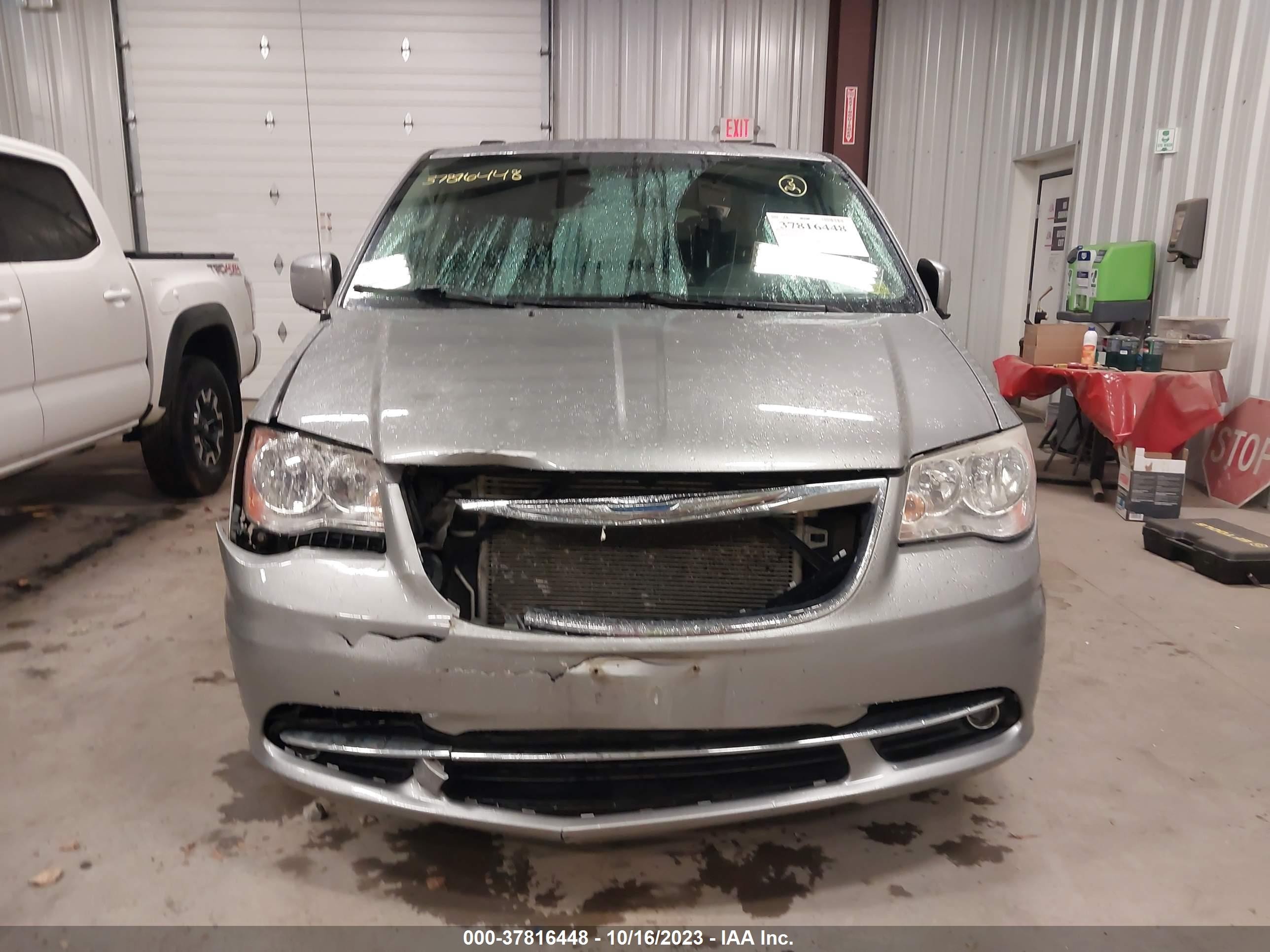 Photo 11 VIN: 2C4RC1BG6ER455043 - CHRYSLER TOWN & COUNTRY 