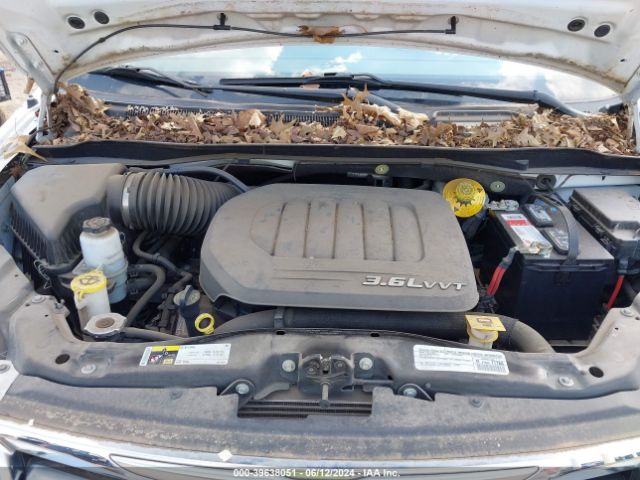 Photo 9 VIN: 2C4RC1BG6FR627928 - CHRYSLER TOWN AND COUNTRY 