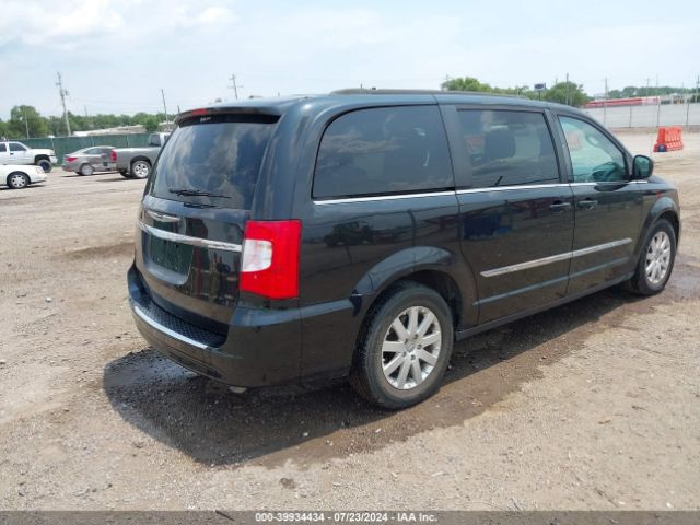 Photo 3 VIN: 2C4RC1BG6FR637519 - CHRYSLER TOWN AND COUNTRY 