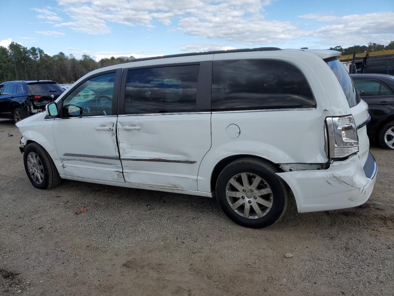 Photo 1 VIN: 2C4RC1BG6FR661304 - CHRYSLER TOWN & COUNTRY 