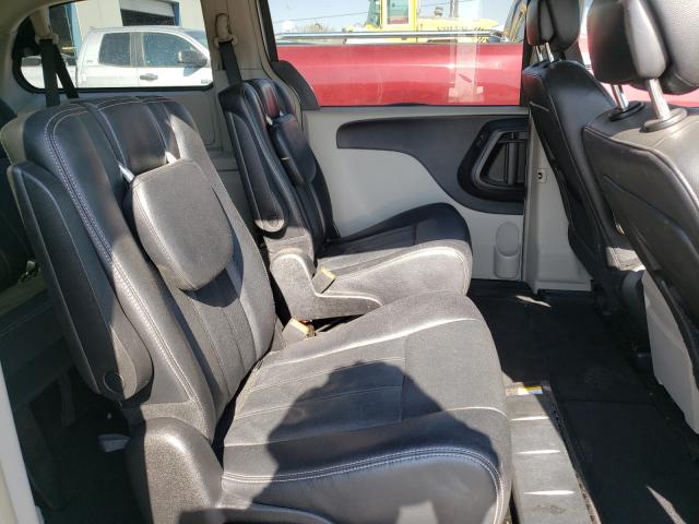 Photo 5 VIN: 2C4RC1BG6FR664512 - CHRYSLER TOWN & COU 