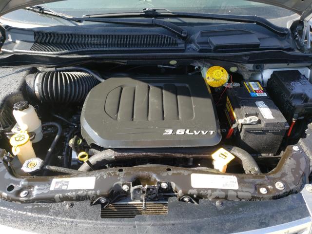 Photo 6 VIN: 2C4RC1BG6FR664512 - CHRYSLER TOWN & COU 