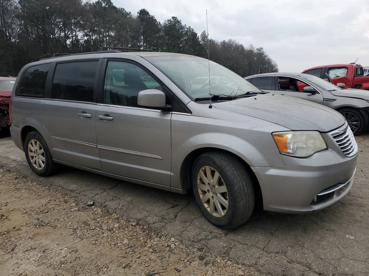 Photo 3 VIN: 2C4RC1BG6FR696182 - CHRYSLER TOWN & COUNTRY 