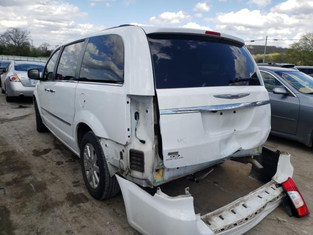 Photo 2 VIN: 2C4RC1BG6FR726510 - CHRYSLER TOWN &AMP COU 