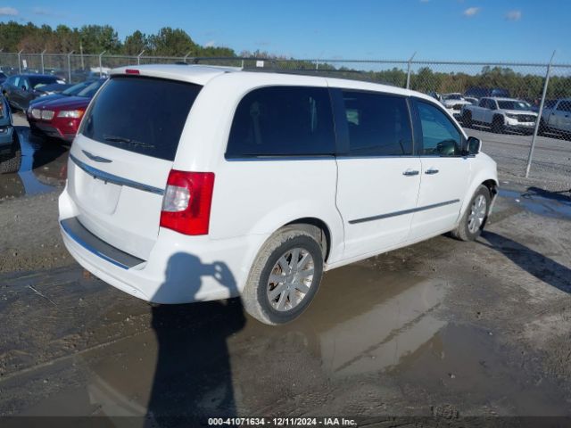 Photo 3 VIN: 2C4RC1BG6GR129715 - CHRYSLER TOWN AND COUNTRY 