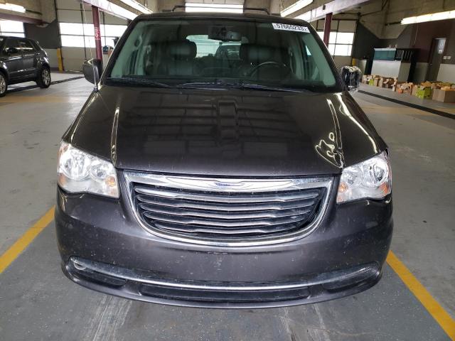 Photo 4 VIN: 2C4RC1BG6GR141122 - CHRYSLER TOWN & COU 