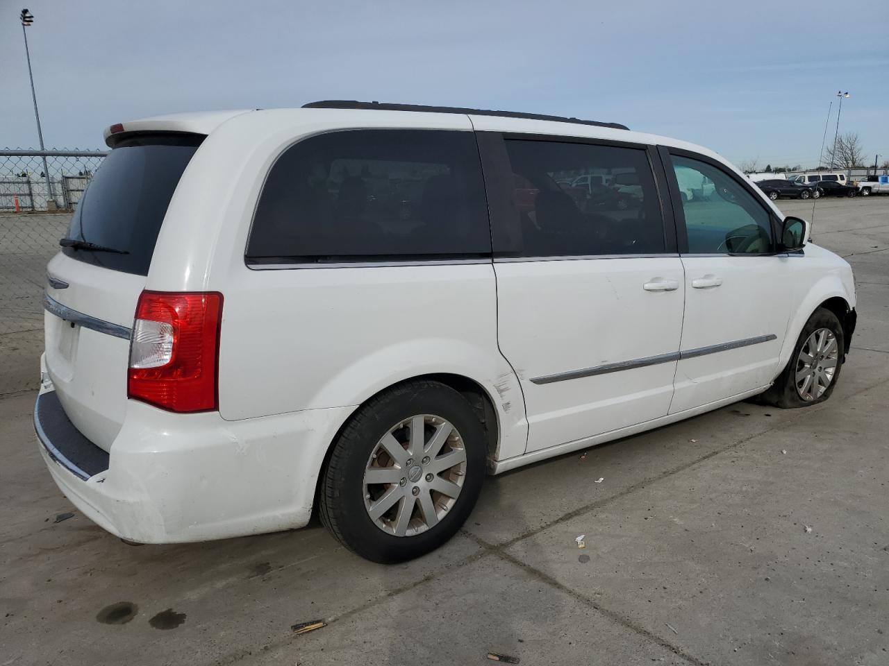 Photo 2 VIN: 2C4RC1BG6GR206311 - CHRYSLER TOWN & COUNTRY 