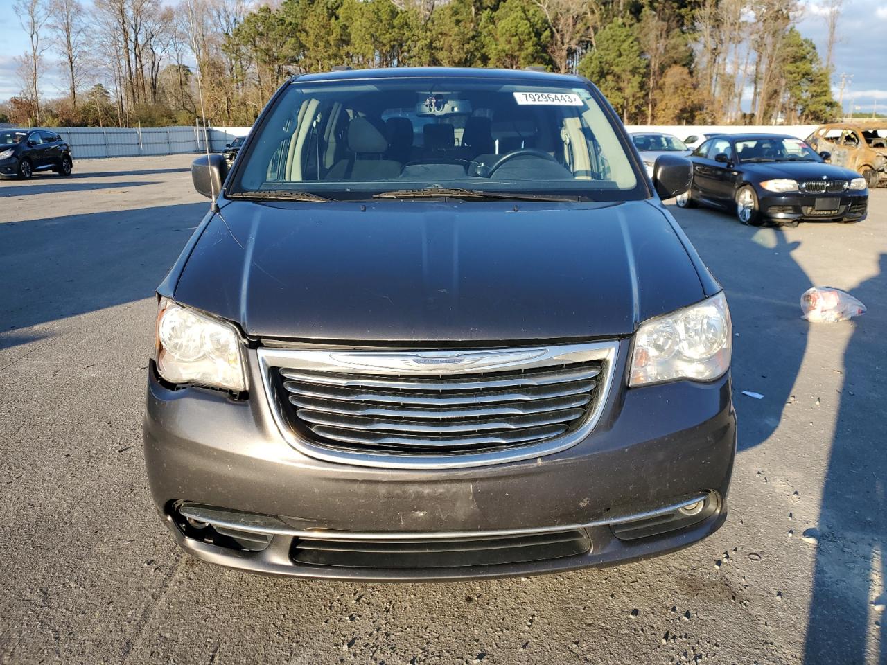 Photo 4 VIN: 2C4RC1BG6GR252821 - CHRYSLER TOWN & COUNTRY 