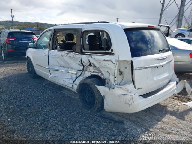 Photo 2 VIN: 2C4RC1BG6GR293126 - CHRYSLER TOWN AND COUNTRY 