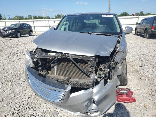 Photo 4 VIN: 2C4RC1BG6GR294650 - CHRYSLER TOWN & COU 