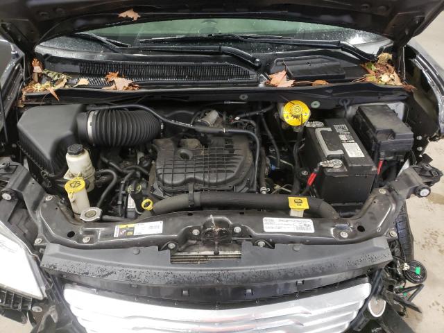 Photo 6 VIN: 2C4RC1BG6GR296009 - CHRYSLER TOWN & COU 