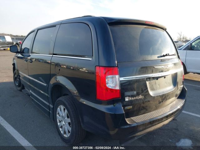 Photo 2 VIN: 2C4RC1BG6GR303332 - CHRYSLER TOWN & COUNTRY 