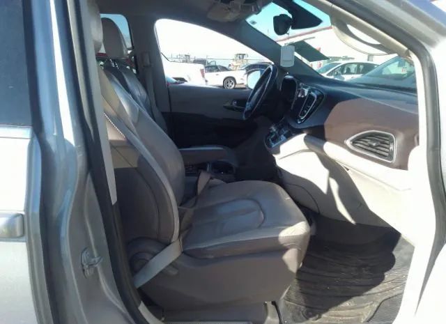 Photo 4 VIN: 2C4RC1BG6HR519196 - CHRYSLER PACIFICA 