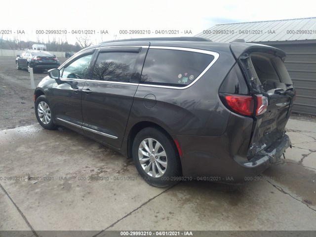 Photo 2 VIN: 2C4RC1BG6HR739843 - CHRYSLER PACIFICA 