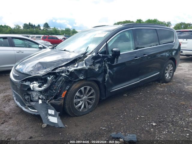 Photo 1 VIN: 2C4RC1BG6HR785527 - CHRYSLER PACIFICA 