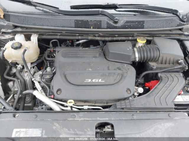 Photo 9 VIN: 2C4RC1BG6HR788167 - CHRYSLER PACIFICA 