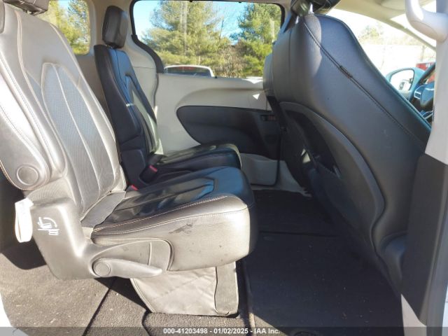 Photo 7 VIN: 2C4RC1BG6JR291674 - CHRYSLER PACIFICA 