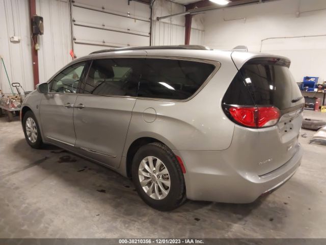 Photo 2 VIN: 2C4RC1BG6KR526608 - CHRYSLER PACIFICA 