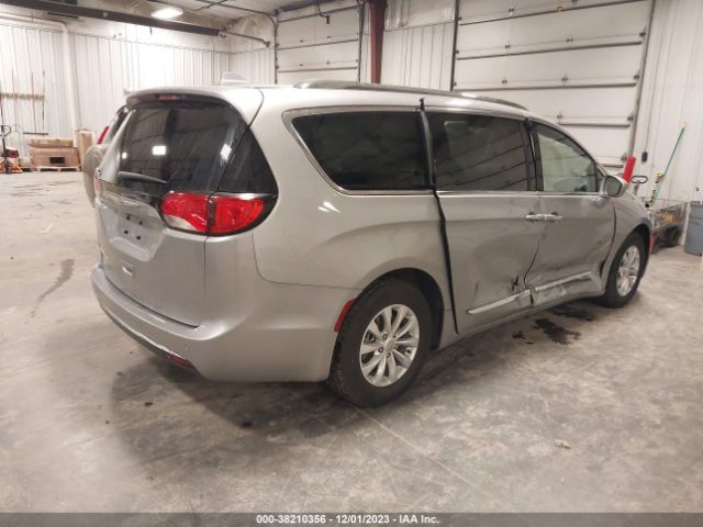 Photo 3 VIN: 2C4RC1BG6KR526608 - CHRYSLER PACIFICA 