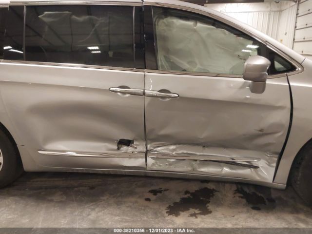 Photo 5 VIN: 2C4RC1BG6KR526608 - CHRYSLER PACIFICA 