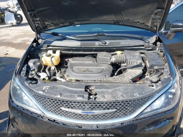 Photo 9 VIN: 2C4RC1BG6KR748842 - CHRYSLER PACIFICA 