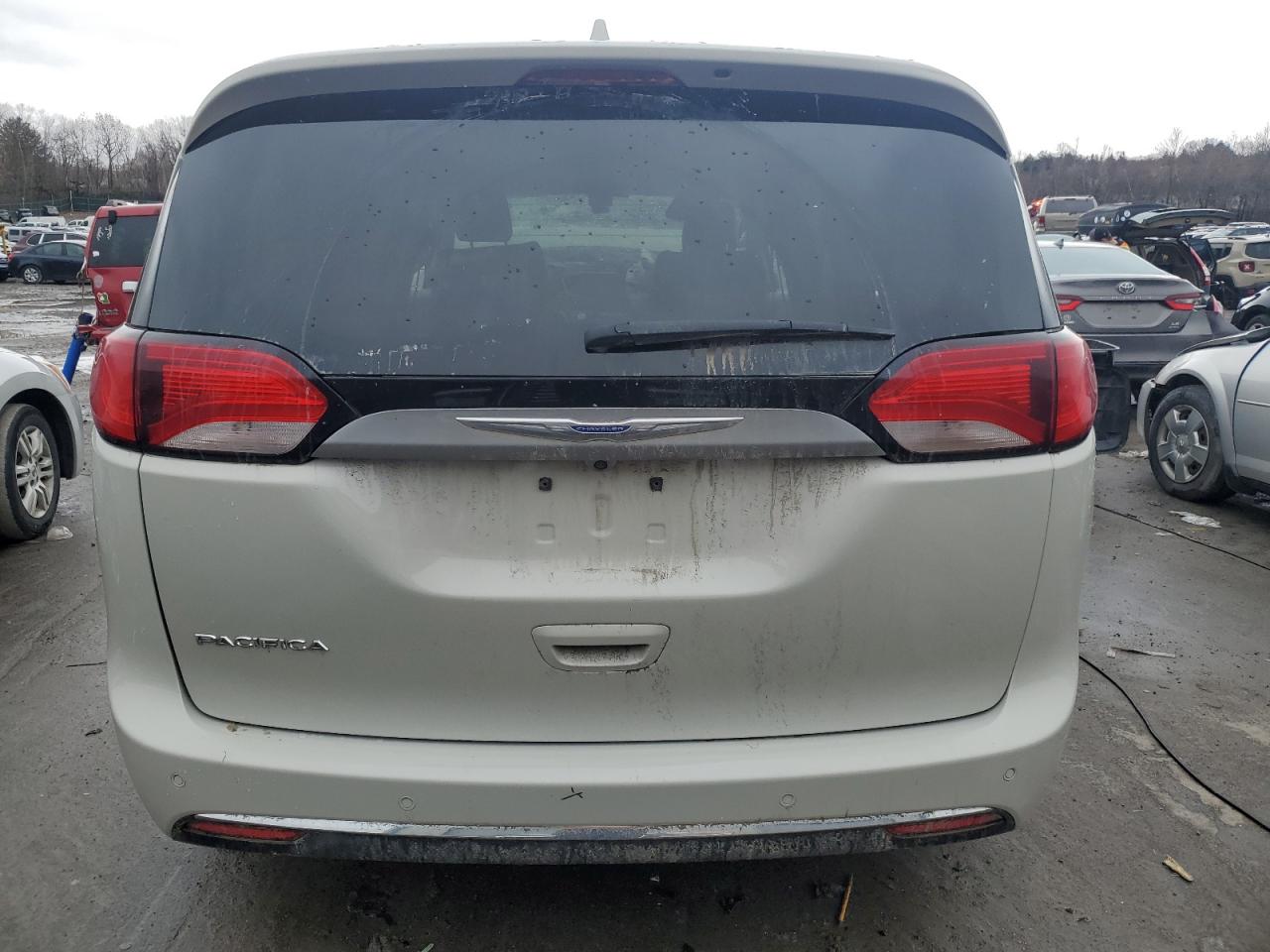 Photo 5 VIN: 2C4RC1BG6LR209378 - CHRYSLER PACIFICA 