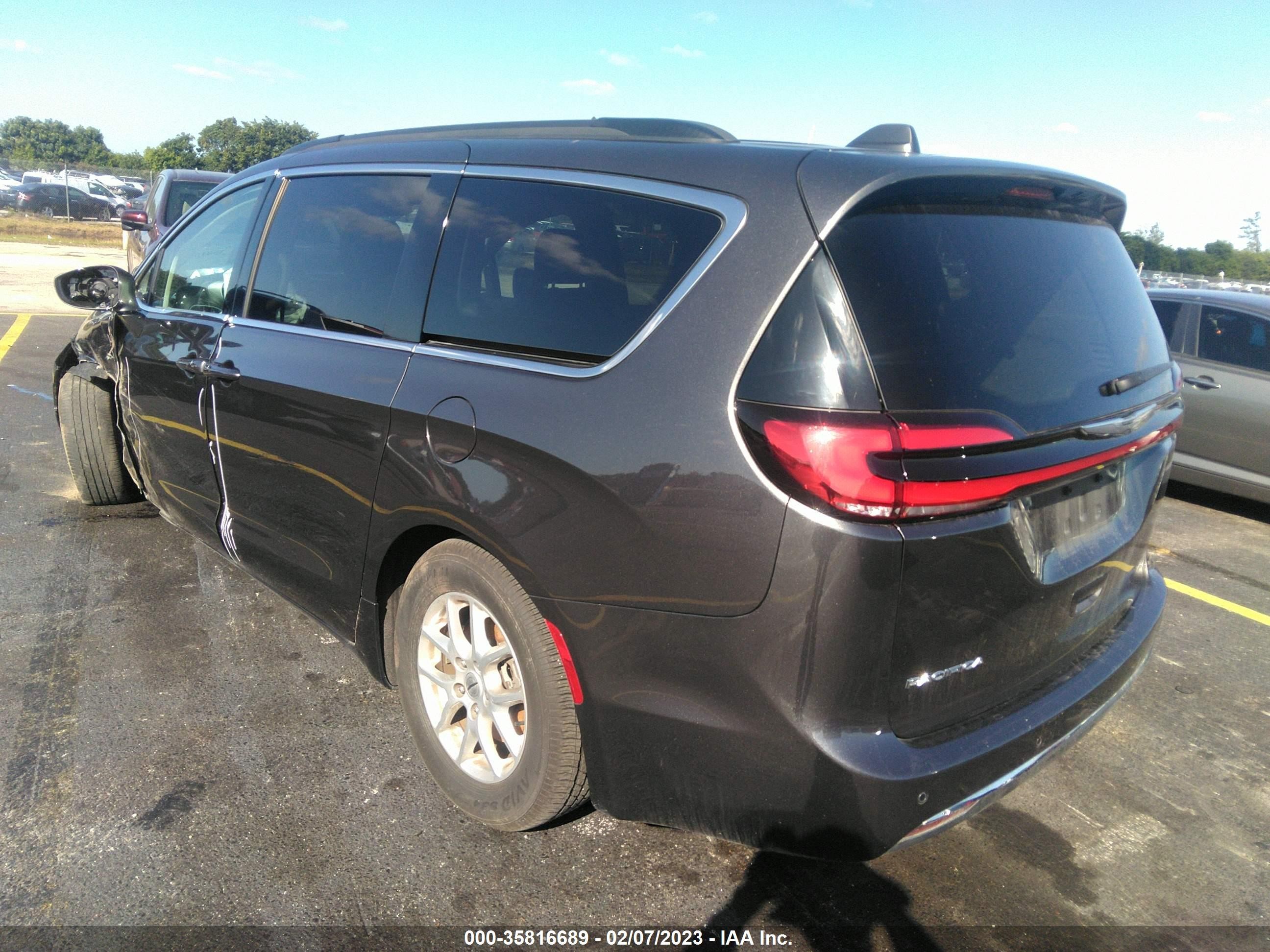 Photo 2 VIN: 2C4RC1BG6NR115374 - CHRYSLER PACIFICA 