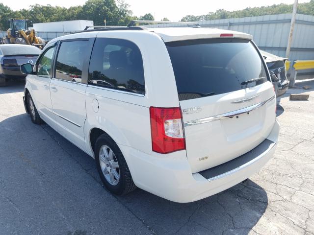 Photo 2 VIN: 2C4RC1BG7CR240171 - CHRYSLER TOWN & COU 