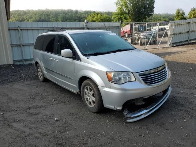 Photo 3 VIN: 2C4RC1BG7CR367941 - CHRYSLER TOWN & COU 