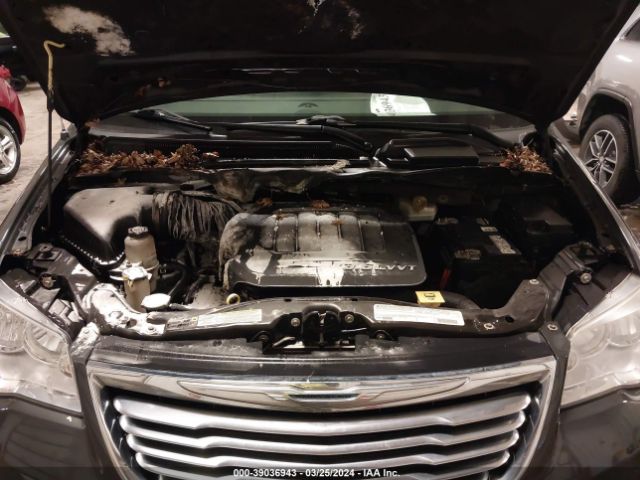 Photo 9 VIN: 2C4RC1BG7CR401375 - CHRYSLER TOWN & COUNTRY 